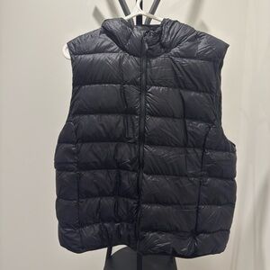 TNA The Little Puff Black Packable Vest
